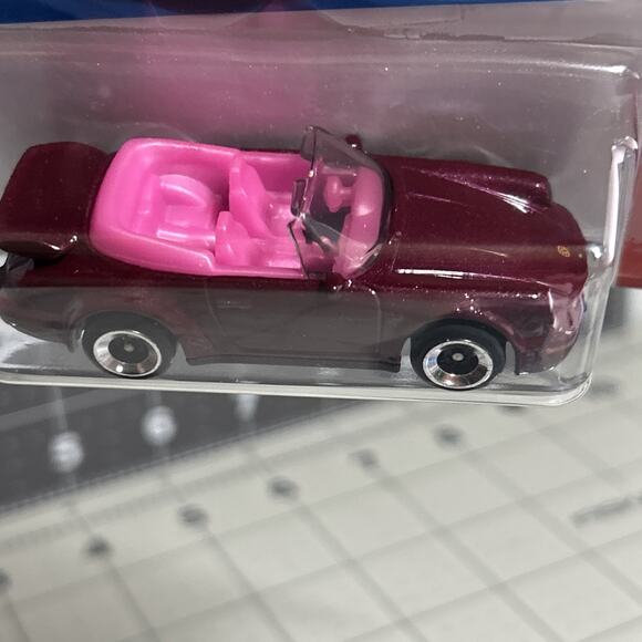 2025 Hot Wheels ~ Porsche 911 Turbo Cabriolet #239 ~ Then and Now 10/10 ~ NEW - Picture 5 of 9